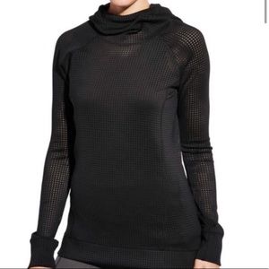 Calia by Carrie Underwood workout top